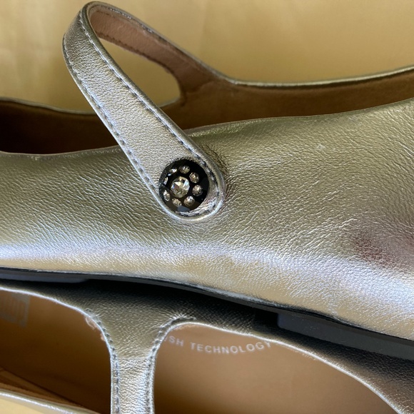Silver ballet flats from FitFlop, NWOT - Picture 4 of 7